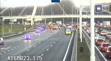 Several lanes closed on the A16 south near the Ridderkerk interchange after a fatal accident involving four vehicles, including a truck and a motorcycle. 3 December 2024
