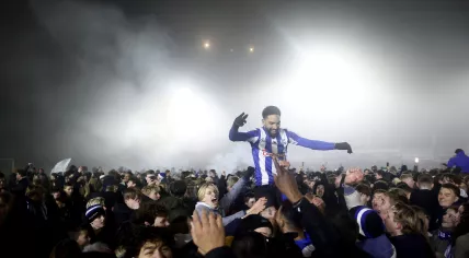 Ravelino Junte of Quick Boys celebrating the 3-2 victory against sc Heerenveen on Sportpark Nieuw Zuid in Katwijk aan Zee, 16 January 2025