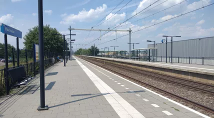 Platforms of the Maarheeze train station.