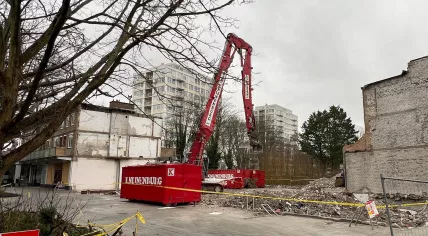 A crane cleaning rubble in the aftermath of a devastating explosion on Tarwekamp in The Hague on 7 December 2024. Six people died in the blast
