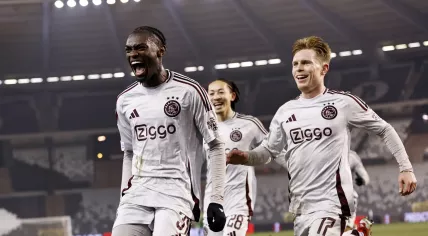 Jorthy Mokio of Ajax celebrates the 0-2 during the Europa League play-off match between Royale Union Saint-Gilloise and Ajax Amsterdam at King Baudouin Stadium on February 13, 2025 in Brussels, Belgium.