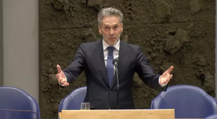 Prime Minister Dick Schoof at a parliamentary debate on Donald Trump, Ukraine, and Russia, 18 February 2025