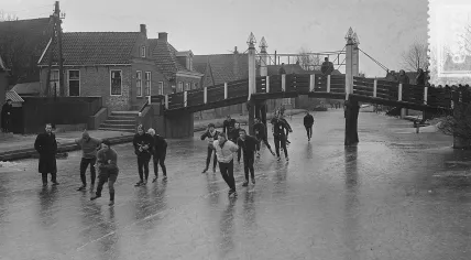 Elfstedentocht skaters on 3 February 1954
