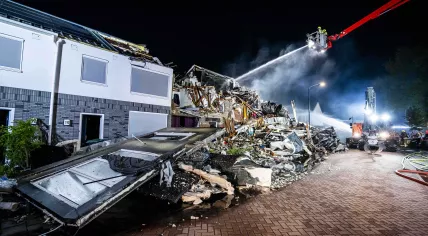 A fire destroyed at least four homes in a six-home block om Begoniastraat in Didam, Gelderland. 13 May 2025