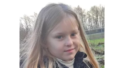 Police issue nationwide Amber Alert for two children last seen around 15:30 Saturday in Beerta. Authorities believe 10-year-old Jeffrey and 8-year-old Emma may have been taken in a gray Toyota Avensis with Dutch license plate 77-NLV-4.Emma is approximately 1.30 meters tall. It is unknown what clothing she was wearing, but police say she had on purple athletic shoes.