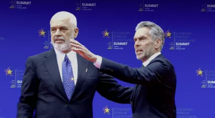 Albanian Prime Minister Edi Rama welcomes Dutch Prime Minister Dick Schoof at the opening of the European Political Community (EPC) in Tirana. 16 May 2025