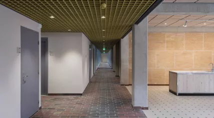 Kantoor vol Afval on the former Valkeburg airfield in Katwijk, renovated using circular methods