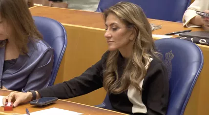 VVD Leader Dilan Yeşilgöz-Zegerius during the Tweede Kamer debate on the fall of Prime Minister Dick Schoof's first Cabinet. 4 June 2025