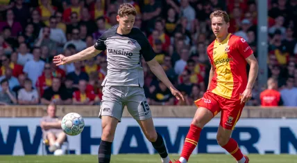 Ruben van Bommel during league match between Go Ahead Eagles and AZ