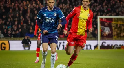 David Hancko playing for Feyenoord against Go Ahead Eagles, April 25, 2024.
