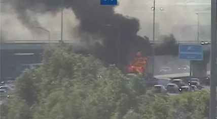Fire after an accident involving a truck and two passenger cars. One person died and several got hurt, 30 June 2025