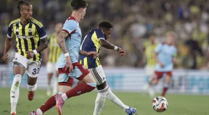 Fred (R) of Fenerbahce scores the 3-1 goal during the UEFA Champions League third qualifying round, 2nd leg match between Fenerbahce SK and Feyenoord in Istanbul, Turkey, 12 August 2025.