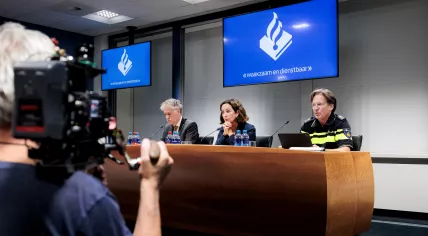 René de Beukelaer, Femke Halsema, and Peter Holla (l-r) during a press conference about the murder of Lisa, 17, and two sex crimes on Weesperzijde in Amsterdam. 22 Aug. 2025