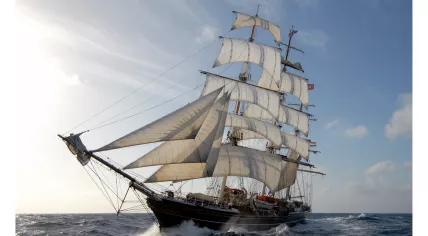 The three-masted clipper ship Stad Amsterdam. Undated.