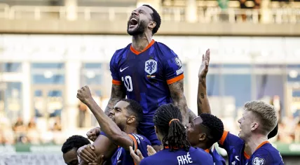 Memphis Depay of the Netherlands celebrates his 51st goal for the national team during the FIFA World Cup 2026 qualifier between Lithuania and the Netherlands at the Darius and Girėnas Stadium on September 7, 2025, in Kaunas, Lithuania.