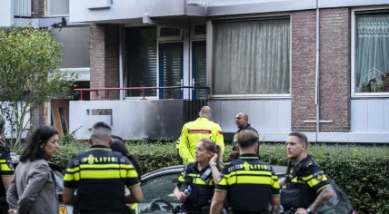 Firefighters and police at the scene of an apartment explosion on Hengelolaan in The Hague, where 1 person was killed, and 12 others were hurt. 19 Sept. 2025