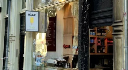 Explosion shattered the windows of a sandwhich shop on Plantage Kerklaan in Amsterdam, 2 September 2025