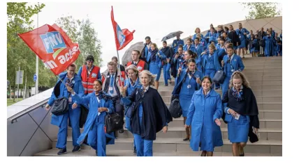 KLM ground crew workers