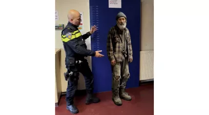 Oost-Brabant police officer Frans Luijten warns against AI-generated fake burglary pranks.