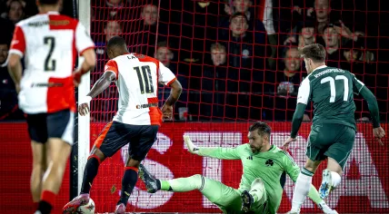 Feyenoord Rotterdam forward Cyle Larin scores the 3-1 during the match Feyenoord Rotterdam vs Panathinaikos FC at the Stadium De Kuip for the Europa League - League phase - Matchday 3 season 2025-2026 in Rotterdam, Netherlands on 23 oktober 2025, 
