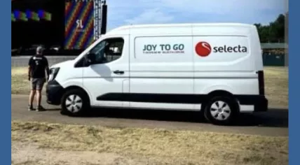 Police released this photo of a white Opel Vivaro in connection with the disappearance of 39-year-old Dave from Geleen.