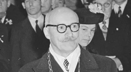 Piet Hens, mayor of Valkenburg, mayor of Valkenburg during World War II.