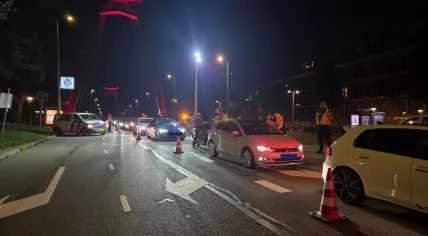 Police in Rotterdam screened hundreds of road users at seven city center checkpoints, catching 100 drunk drivers, 15 more under the influence of drugs, one of whom had a batch of illegal fireworks in his car. 19 Sept. 2025
