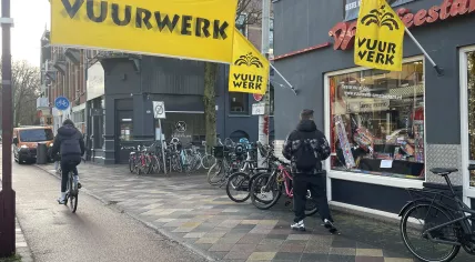 Customers flocked to seasonal fireworks retailer Vuurwerk-Amsterdam where workers were busy right at the start of opening hours on the last day of the year. 31 Dec. 2025