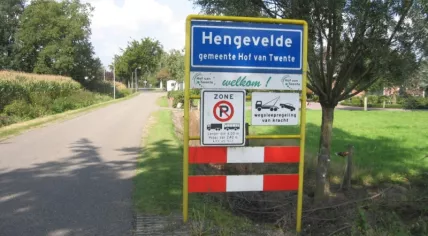 Hengevelde city limit sign
