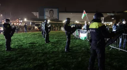 Riot police monitor a protest against Israeli singer Shai Abrahmson at the Concertgebouw in Amsterdam, 14 December 2025