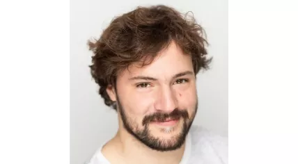 Argentinian screenwriter and comedic storyteller Fer Rodil in 2025