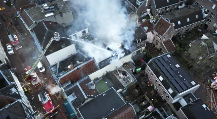 Overhead view of the Visscherssteeg in Utrecht while firefighters tried to douse a major fire after one, and possibly several explosions took place. 15 Jan. 2026