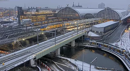 An NS train pulls into Amsterdam Centraal moments before all trains to and from the station were put on hold during a snow storm. 5 Jan. 2026