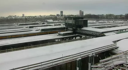 Snow blanketed the Groningen railway station, with more snow and wind expected from Storm Goretti. 9 Jan. 2026