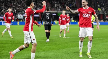 Ro-Zangelo Daal and Troy Parrott of AZ Alkmaar celebrate the 1-0 during the UEFA Conference League match between AZ Alkmaar and Sparta Prague at the AFAS Stadium on March 12, 2026, in Alkmaar, Netherlands.