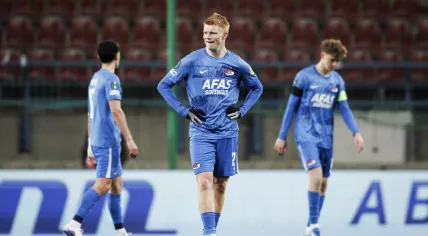 Kees Smit of AZ Alkmaar reacts after the 2-0 during the UEFA Conference League match between FC Shakhtar Donetsk and AZ Alkmaar at the Henryk Reyman Stadium on April 9, 2026, in Kraków, Poland.