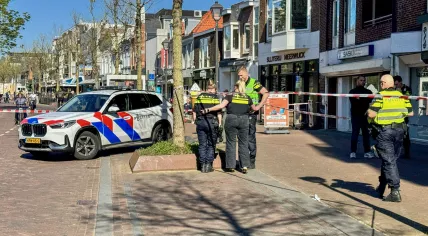 An employee of a gold exchange office on Breestraat in Beverwijk was killed in an armed robbery, 22 April 2026