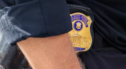 A U.S. Secret Service officer