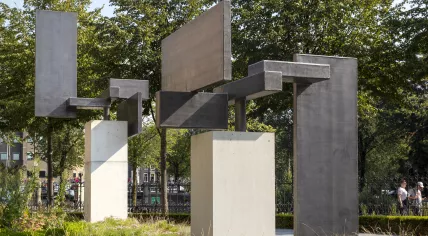 Signal 1 and 2 in the gardens of the Rijksmuseum, sculptures by Dutch artist Carel Visser