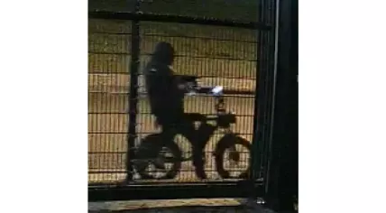 Suspect wanted for an explosive attack on a Christians for Israel Foundation building on Henri Nouwenstraat in Nijkerk. 3 April 2026