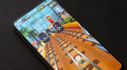 Playing Subway Surfers