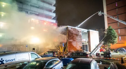 Emergency services at the scene of an explosion and fire on Osdorper Ban in Amsterdam Nieuw-West, 12 June 2026