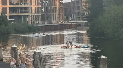 People swim and sunbathe on the Oude IJssel in Doetinchem. June 26, 2026.