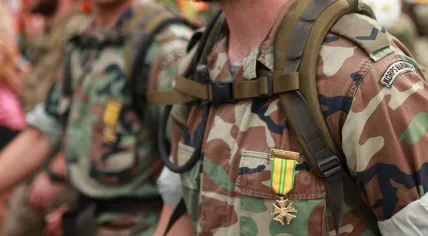 Dutch soldiers participating in the Nijmegen Vierdaagse