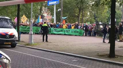 Climate protest by Extinction Rebellion on Stadhouderskade in Amsterdam, 7 October 2019