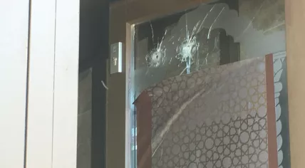 Restaurant Sham in Amsterdam Oost, struck by bullets three times at the end of March and into April. April 4, 2020