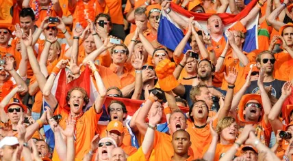 Dutch_football_supporters_20120609_(1)