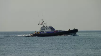 Dutch Coast Guard ship (Source: Wikimedia/Kueala)