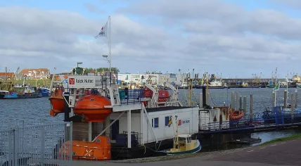 Den Oever Harbor (Source: Wikimedia/Gouwenaar)