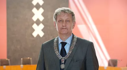 Mayor Eberhard van der Laan (Source: Wikimedia/Mirande Phernambucq)